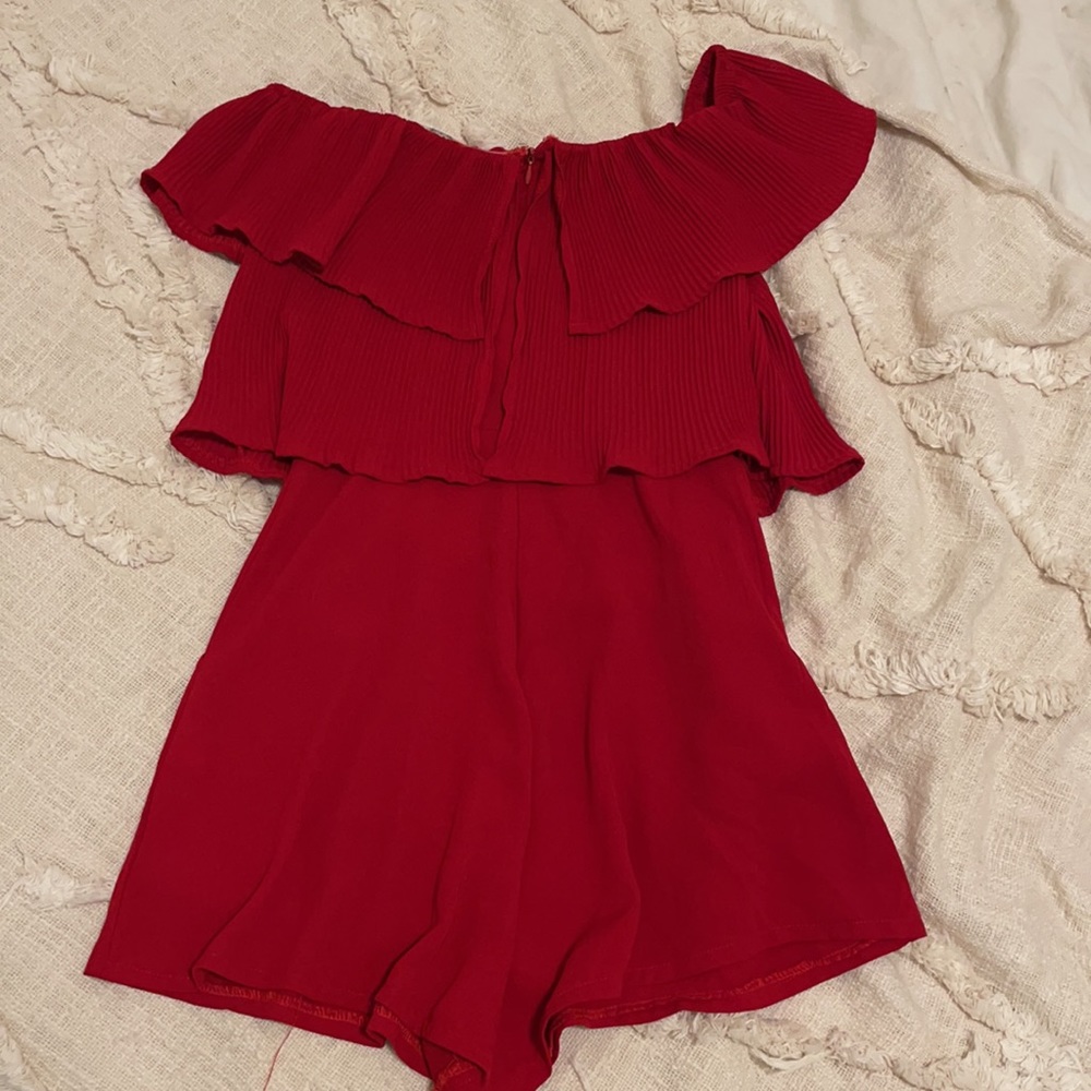 Red romper playsuit - Picture 3 of 5